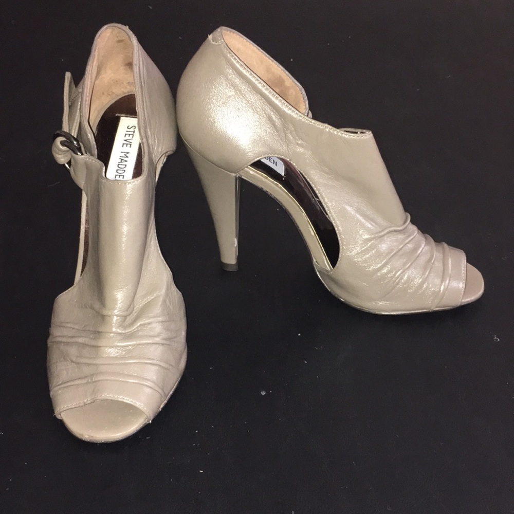 Steve Madden Ruched Leather Daancer Heeled Booties